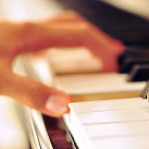 警花在办公室里给局长口交做爱视频
